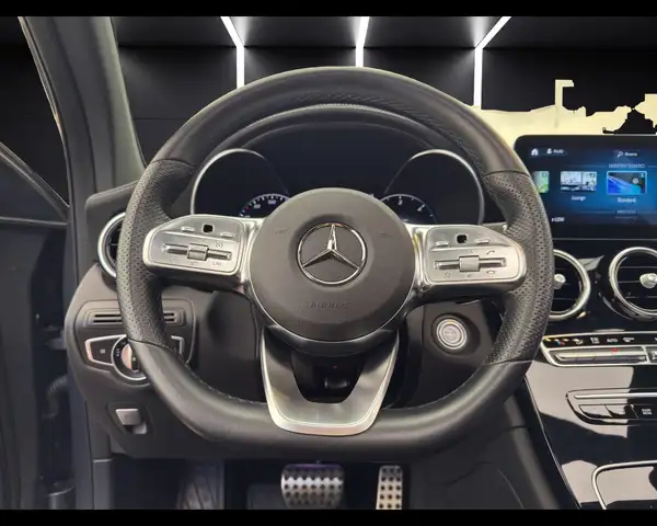 Mercedes-Benz GLC view 11
