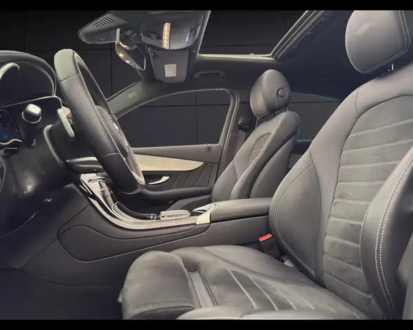 Mercedes-Benz GLC view 9