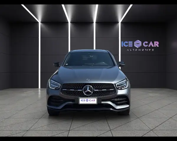 Mercedes-Benz GLC view 2