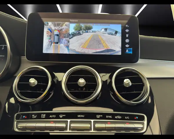 Mercedes-Benz GLC view 14