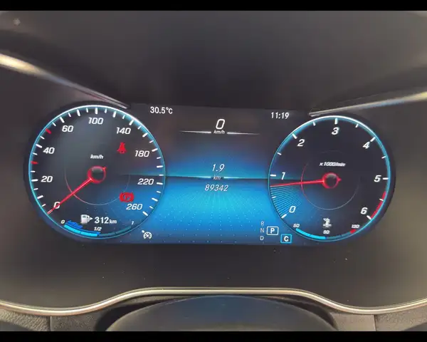 Mercedes-Benz GLC view 12