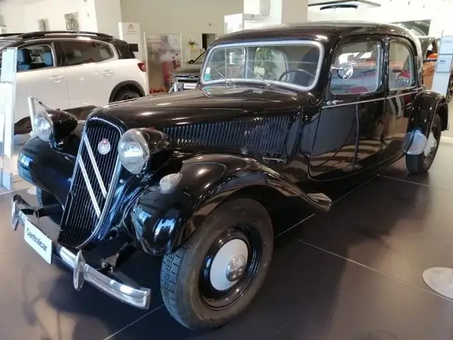 Citroen Traction 11B