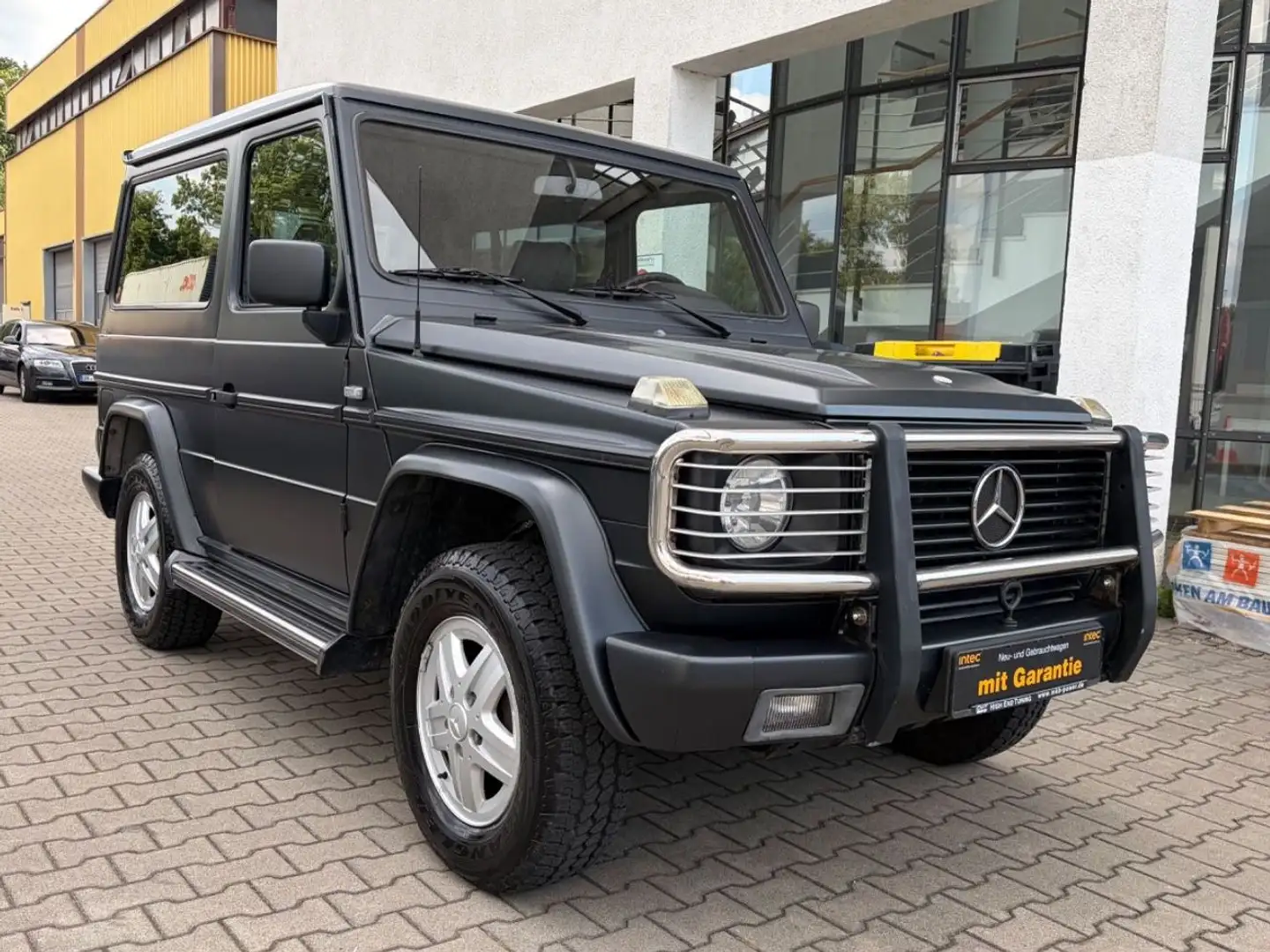 Mercedes-Benz G 300 Automatik Schwarz - 1