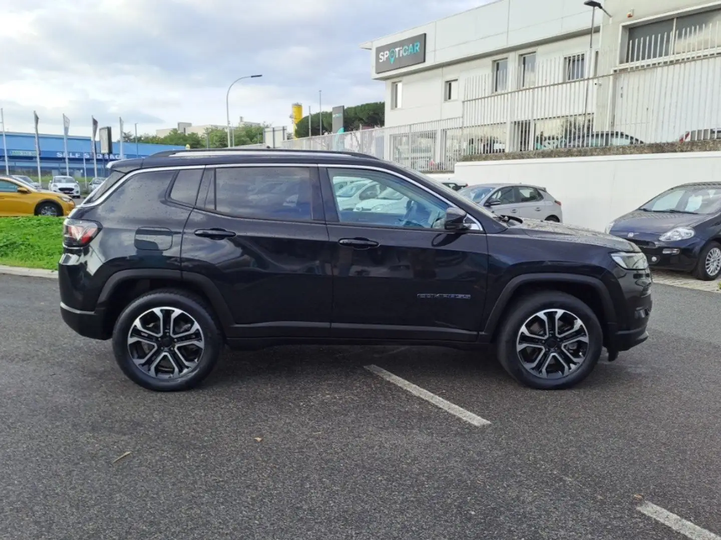 Jeep Compass 1.3 T4 PHEV 190cv Limited 4xe Auto Чорний - 2