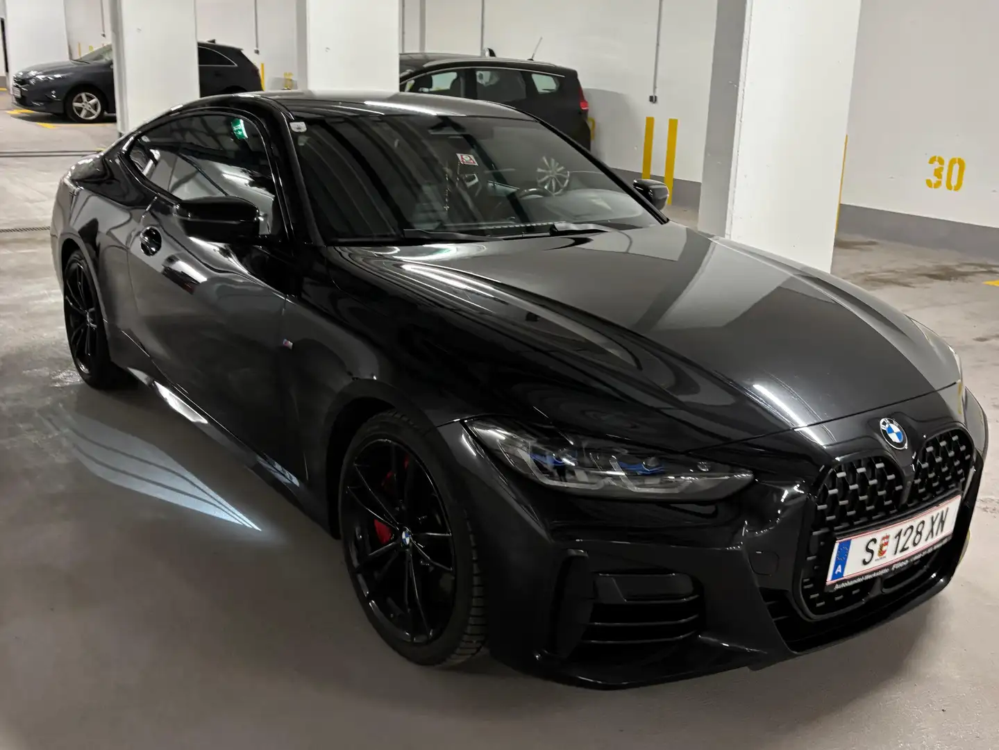 BMW 440 M440i 48 V xDrive Aut. Schwarz - 1