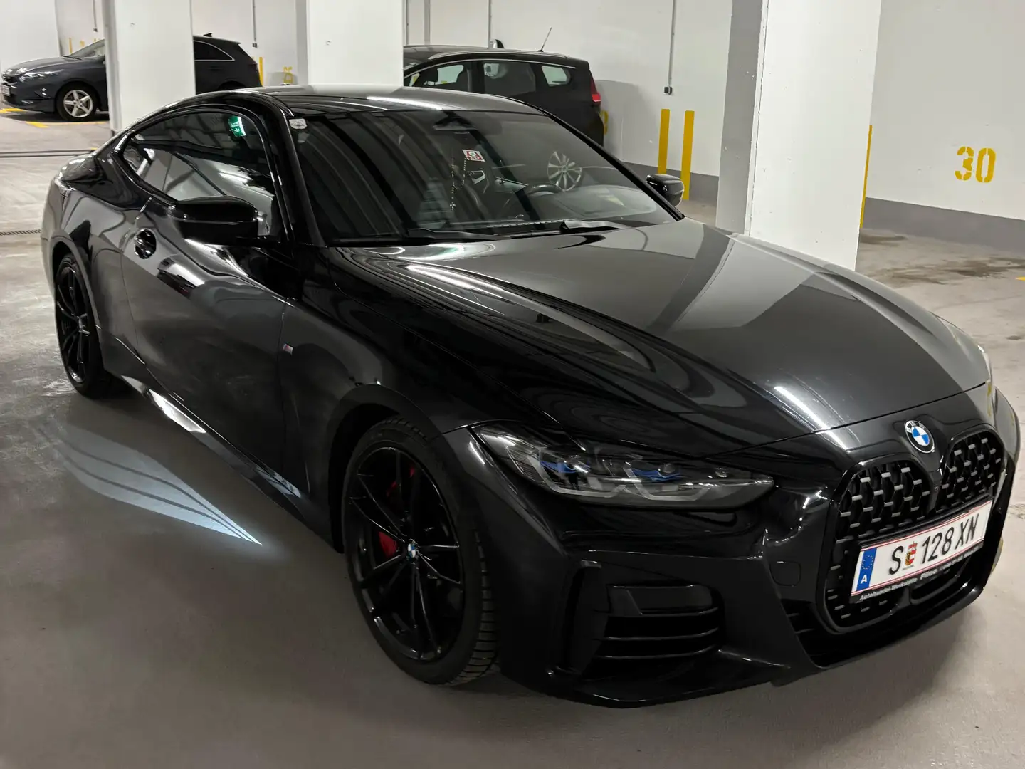 BMW 440 M440i 48 V xDrive Aut. Schwarz - 2