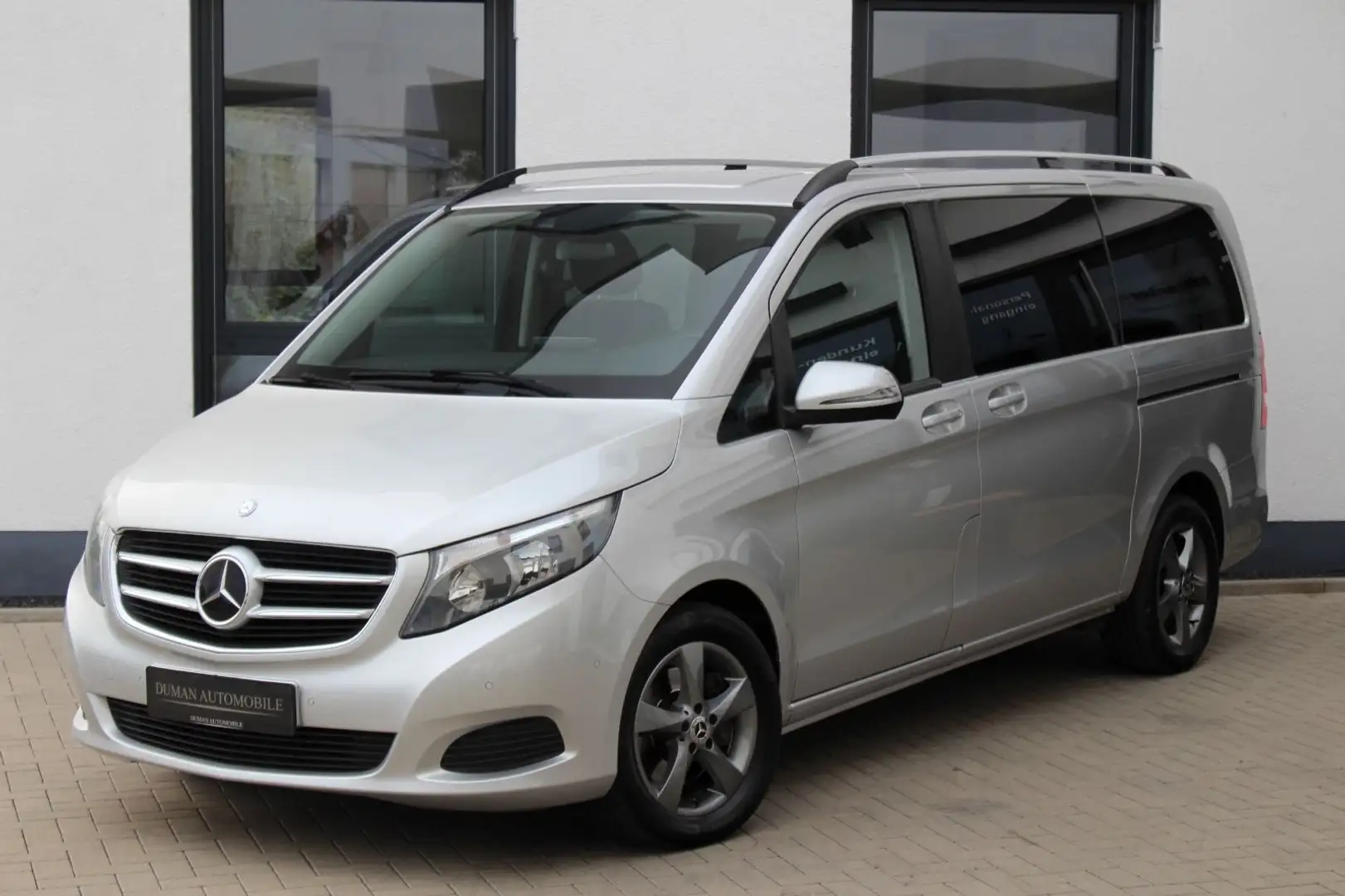 Mercedes-Benz V 250 d 4MATIC Avantgarde Lang R-KAMERA 7-SITZE Silber - 1