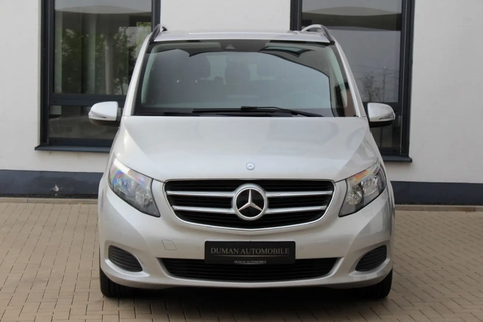 Mercedes-Benz V 250 d 4MATIC Avantgarde Lang R-KAMERA 7-SITZE Silber - 2