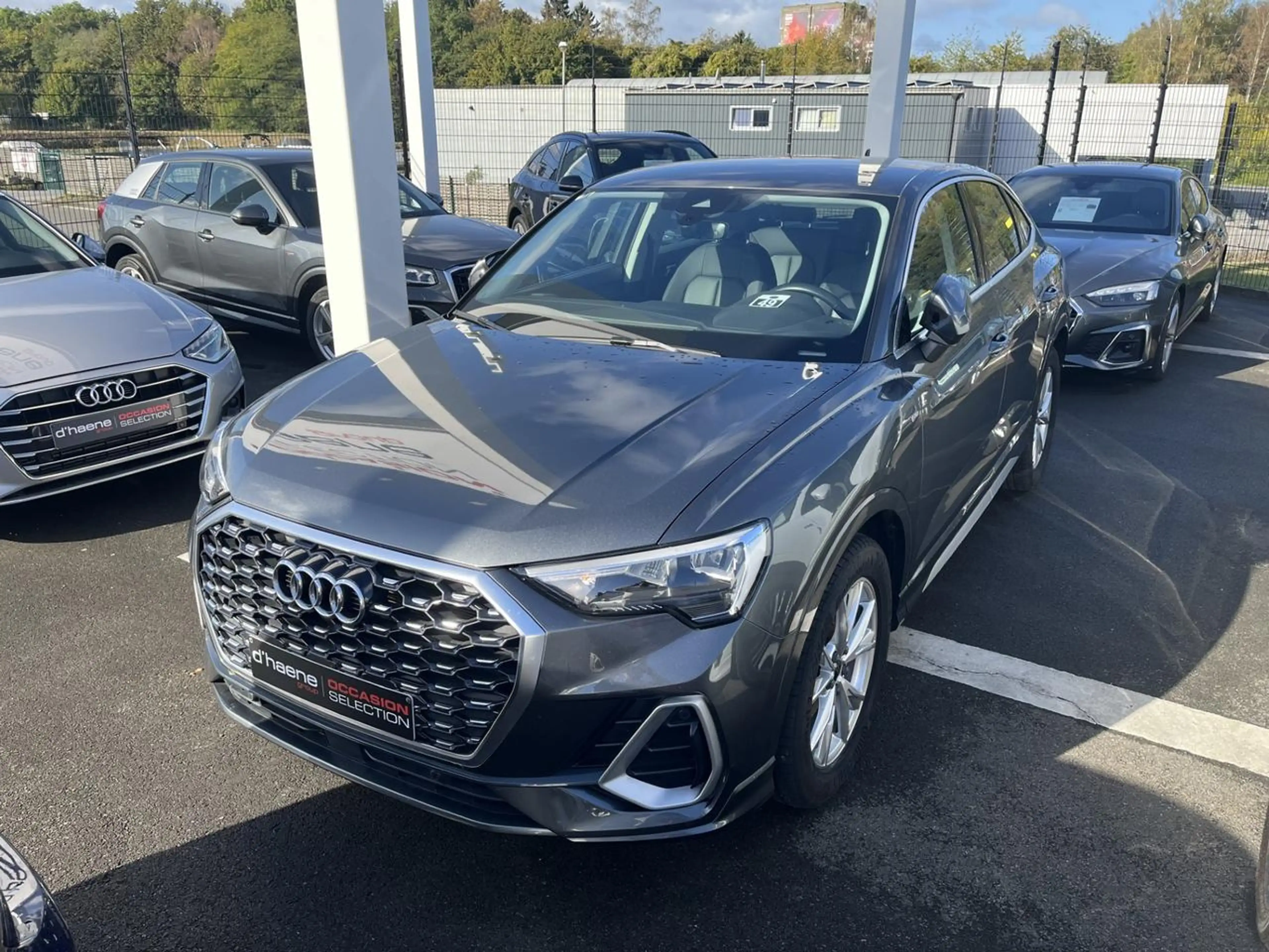 Audi Q3 35 TFSI Business Edition S line S tronic — photo 3