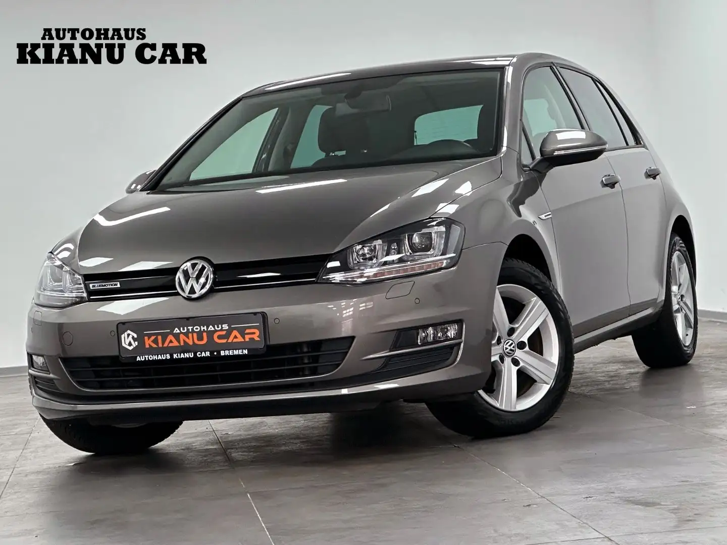 Volkswagen Golf VII BlueMotion TGI.AHK.NAVI.SHZ.S-DACH Grau - 1