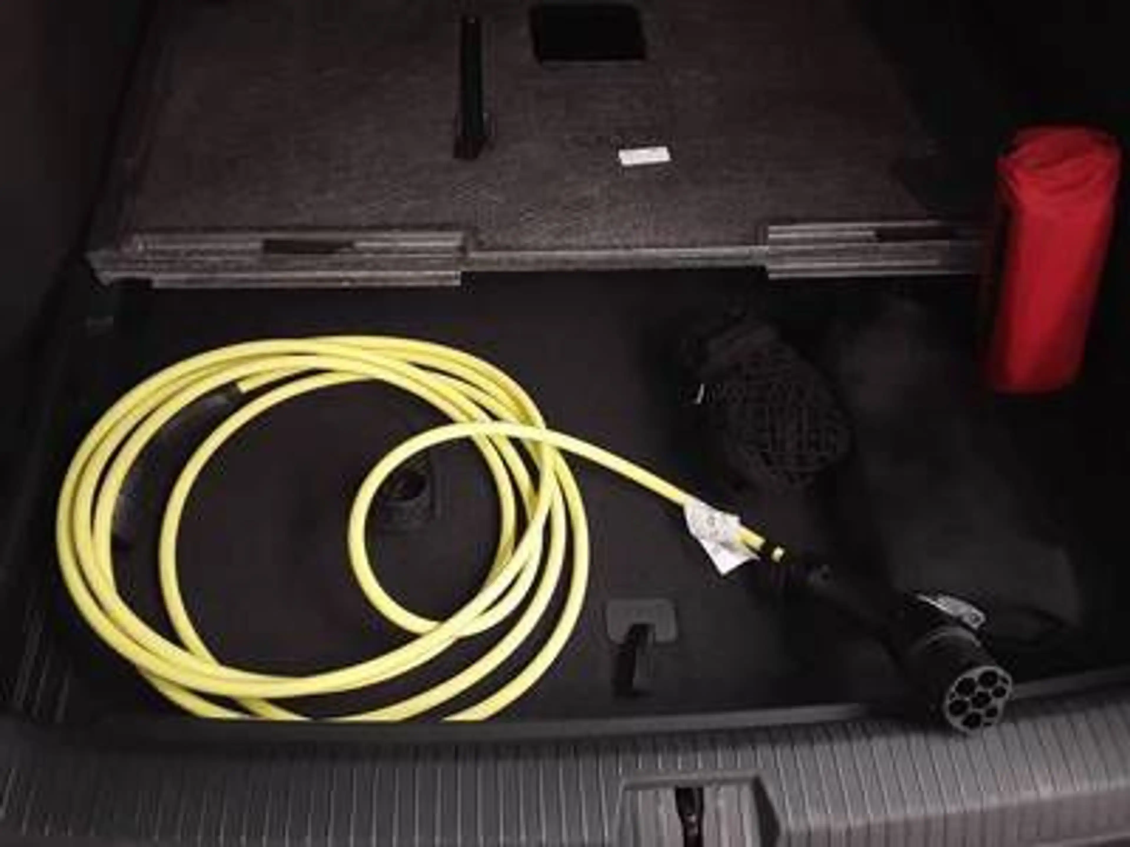 Volkswagen ID.7 Tourer Pro 82/77 kWh Kamera 360 Matrix W-Pu — photo 9