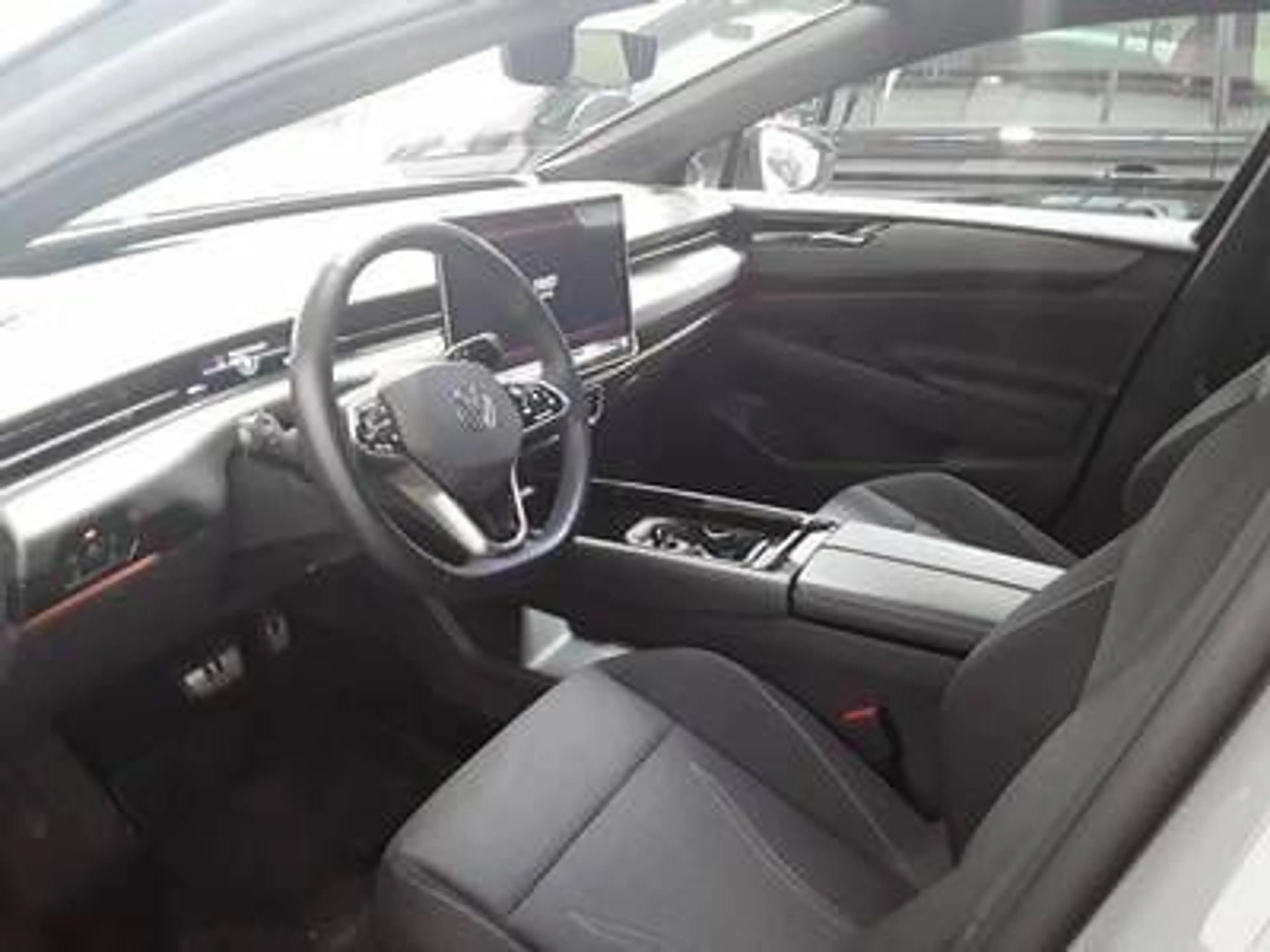 Volkswagen ID.7 Tourer Pro 82/77 kWh Kamera 360 Matrix W-Pu — photo 4