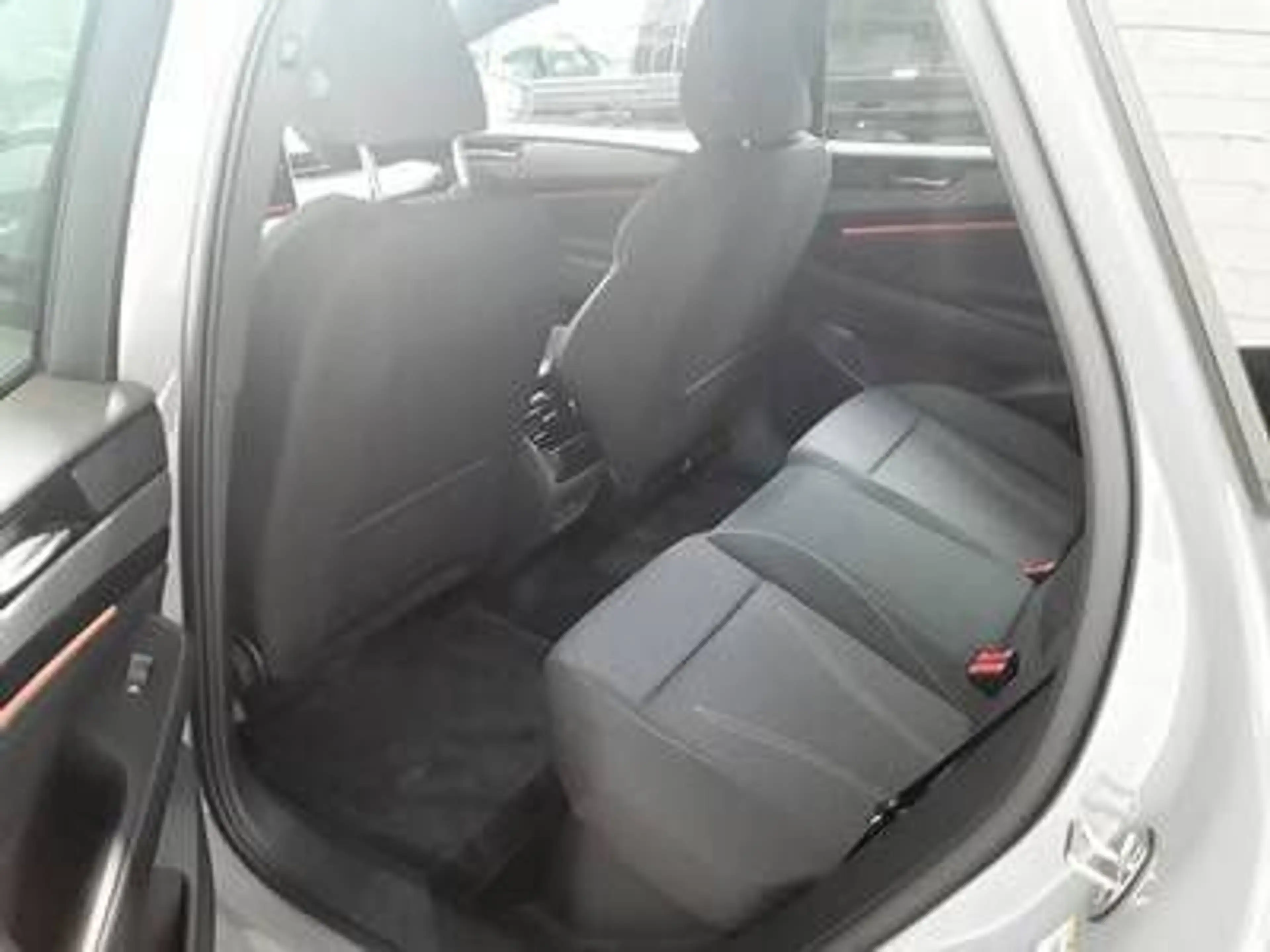 Volkswagen ID.7 Tourer Pro 82/77 kWh Kamera 360 Matrix W-Pu — photo 5