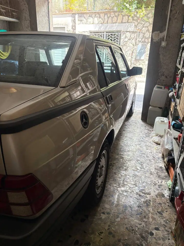 Alfa Romeo 75 1.8 ie, foto 4