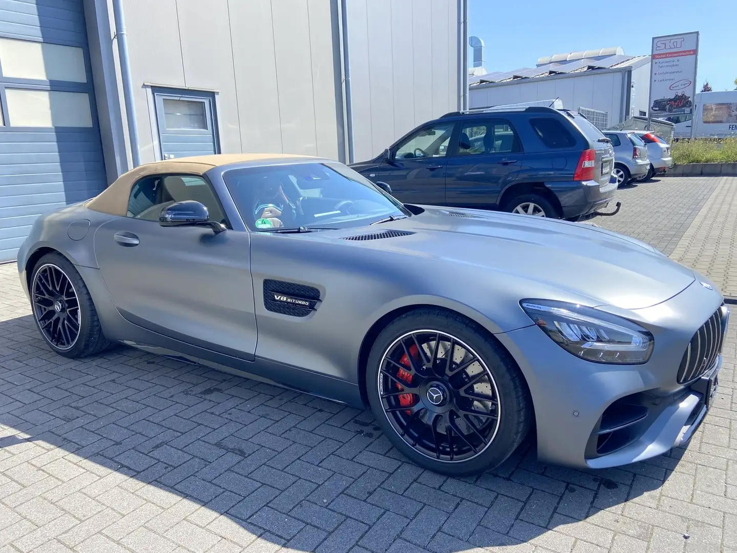 Mercedes-Benz AMG GT C Roadster/Magno/Leder Exclusiv/Airscarf/ Grau - 2