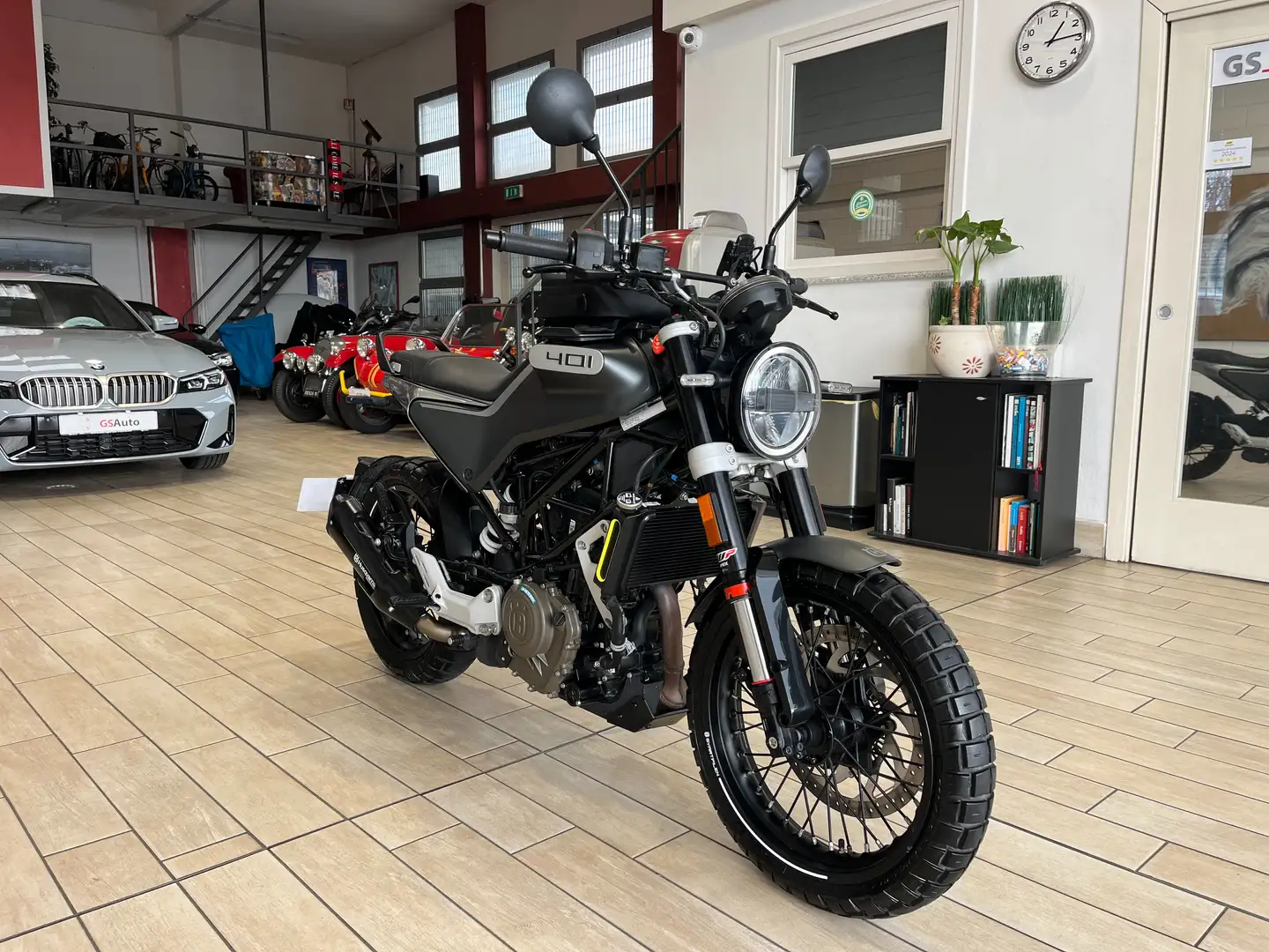 Husqvarna Svartpilen MY 2019 Gri - 1