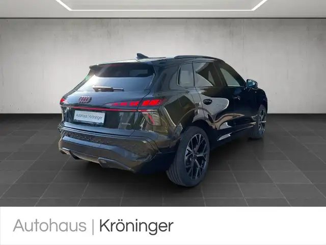 Audi Q3 view 2