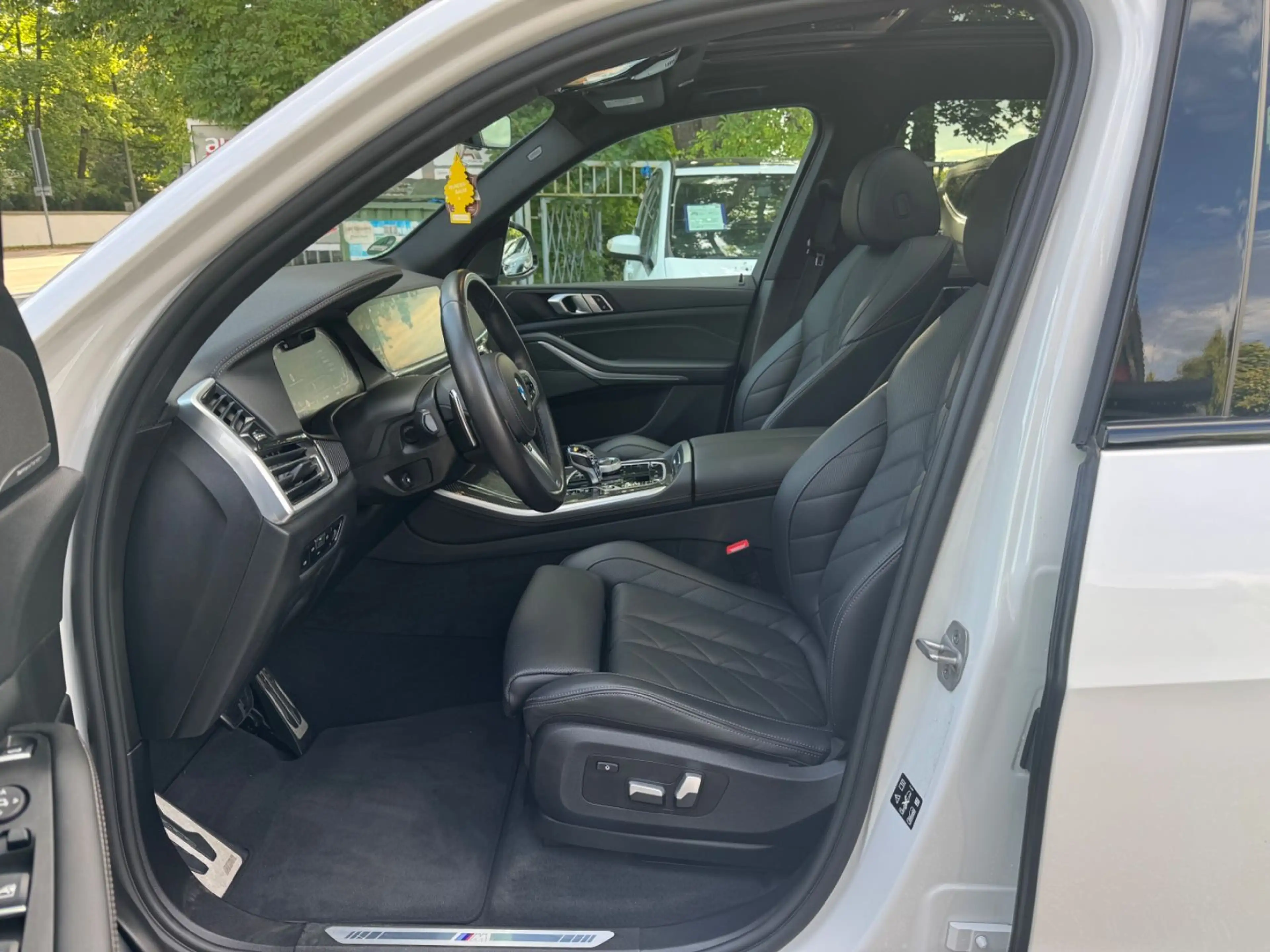 BMW X5 xDrive 30 d M Sport PANO-HUD-LUFTFEDERUNG — photo 9