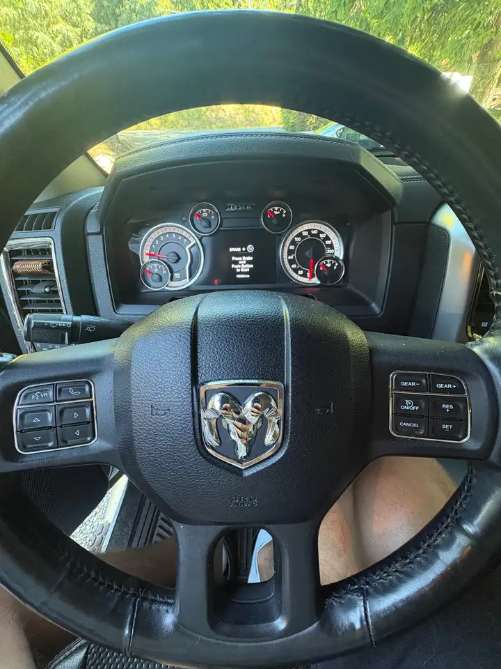 RAM 1500 снимка RAM 1500