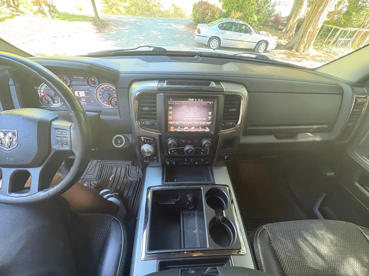 RAM 1500 снимка RAM 1500