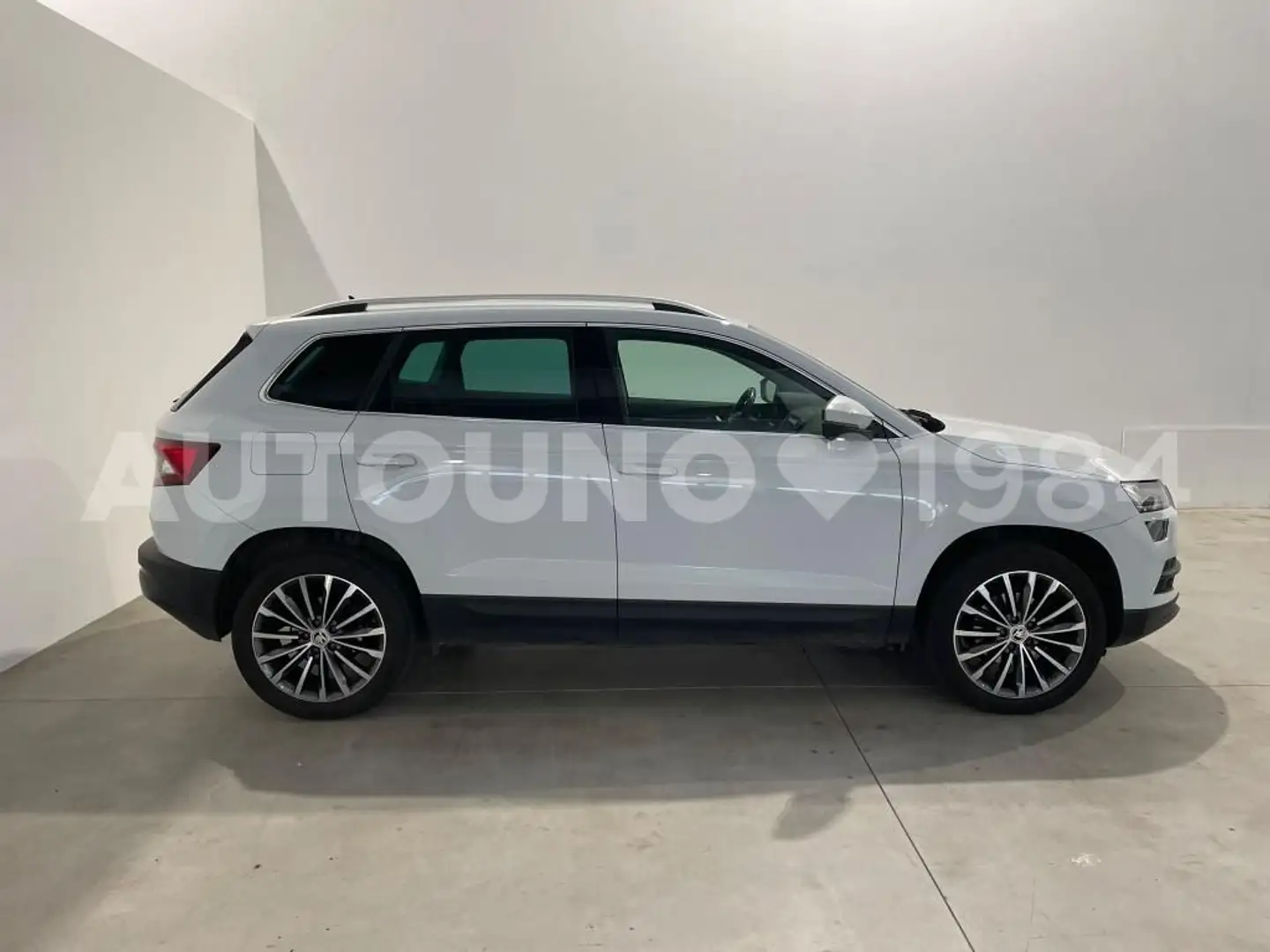 Skoda Karoq 1.6 tdi Style dsg Blanc - 2
