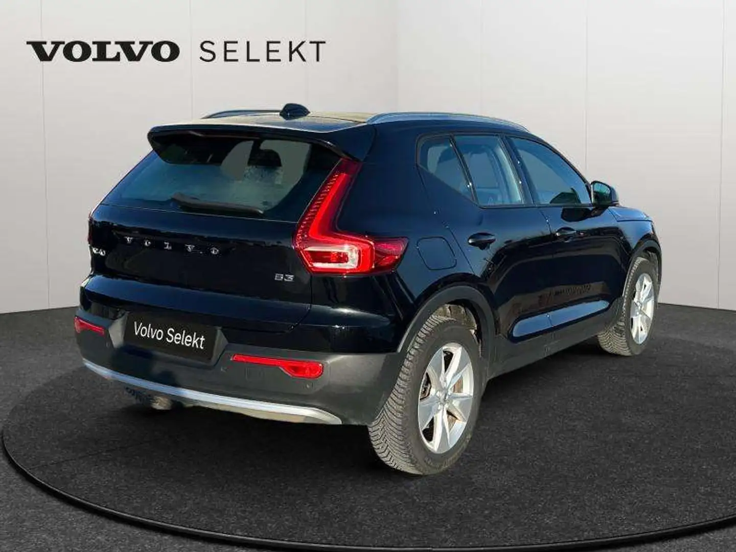 Volvo XC40 B3 Core / Essence Noir - 2