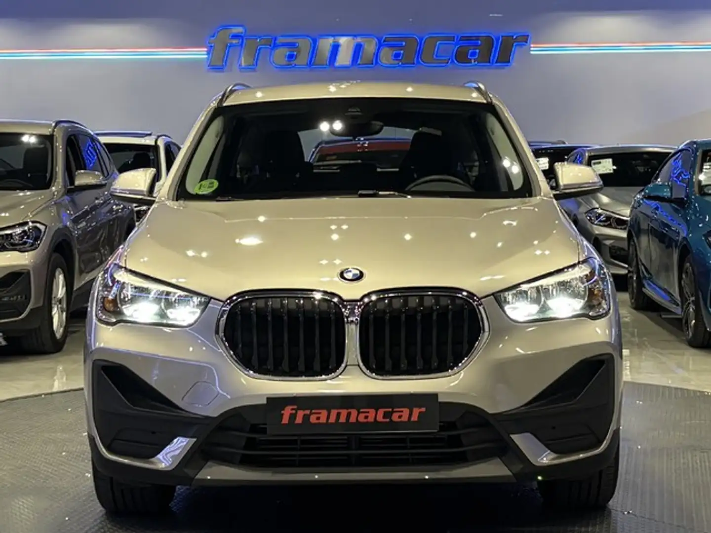 BMW X1 sDrive 18d Żółty - 2