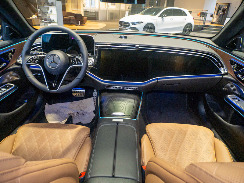 Mercedes-Benz E 450 d 4MATIC T-Modell All-Terrain AVANTGARDE — photo 7