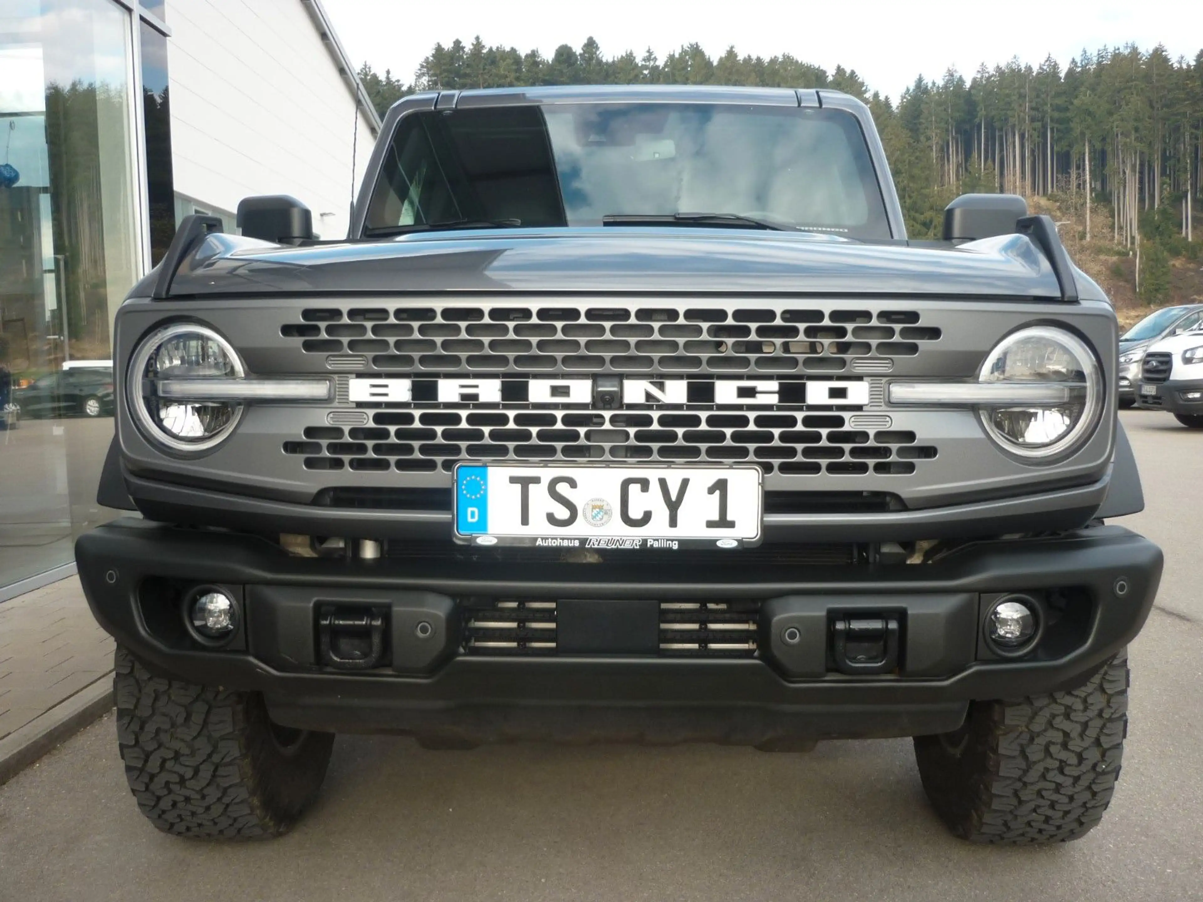 Ford Bronco Badlands e-4WD — photo 3