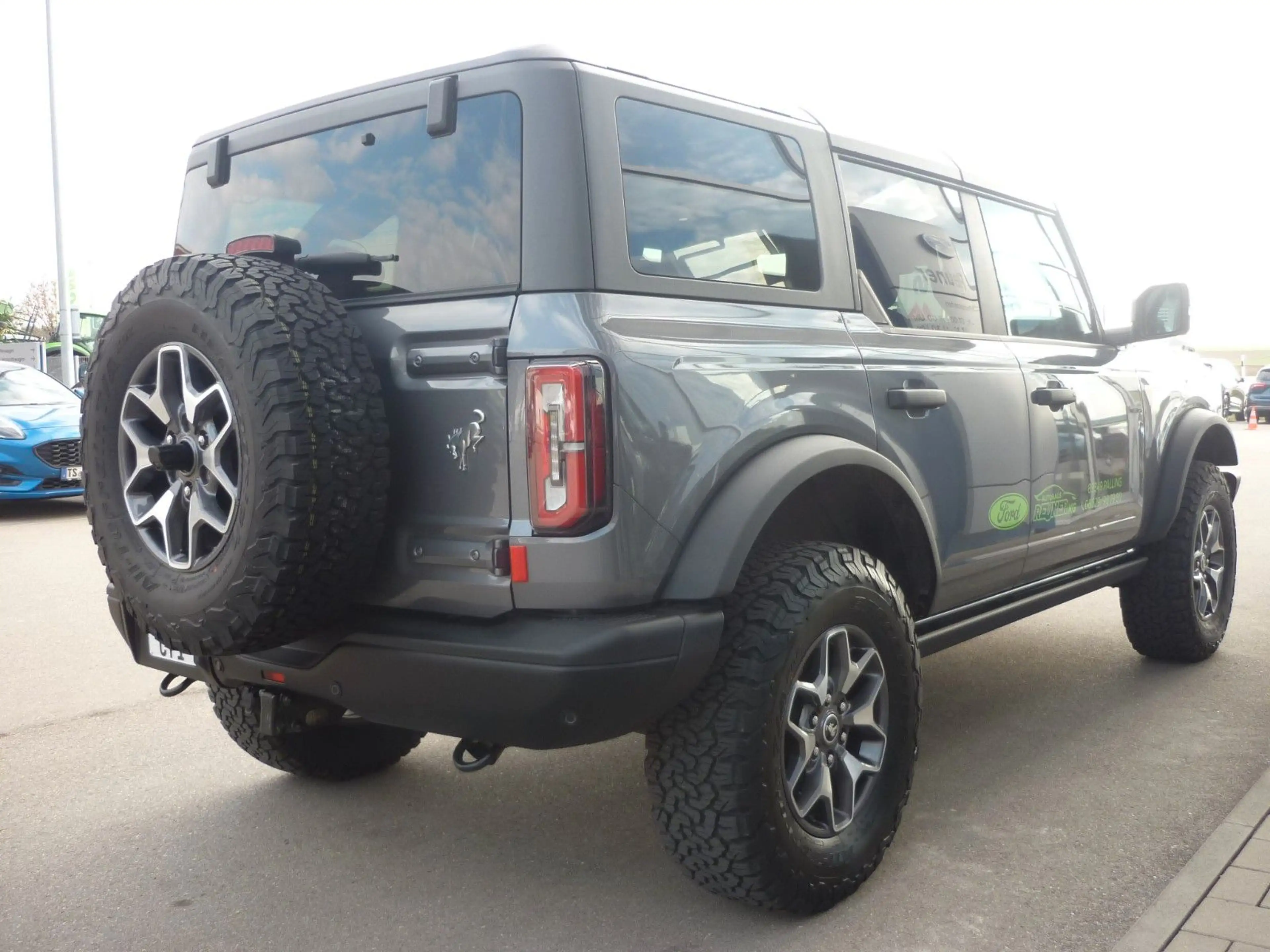 Ford Bronco Badlands e-4WD — photo 5