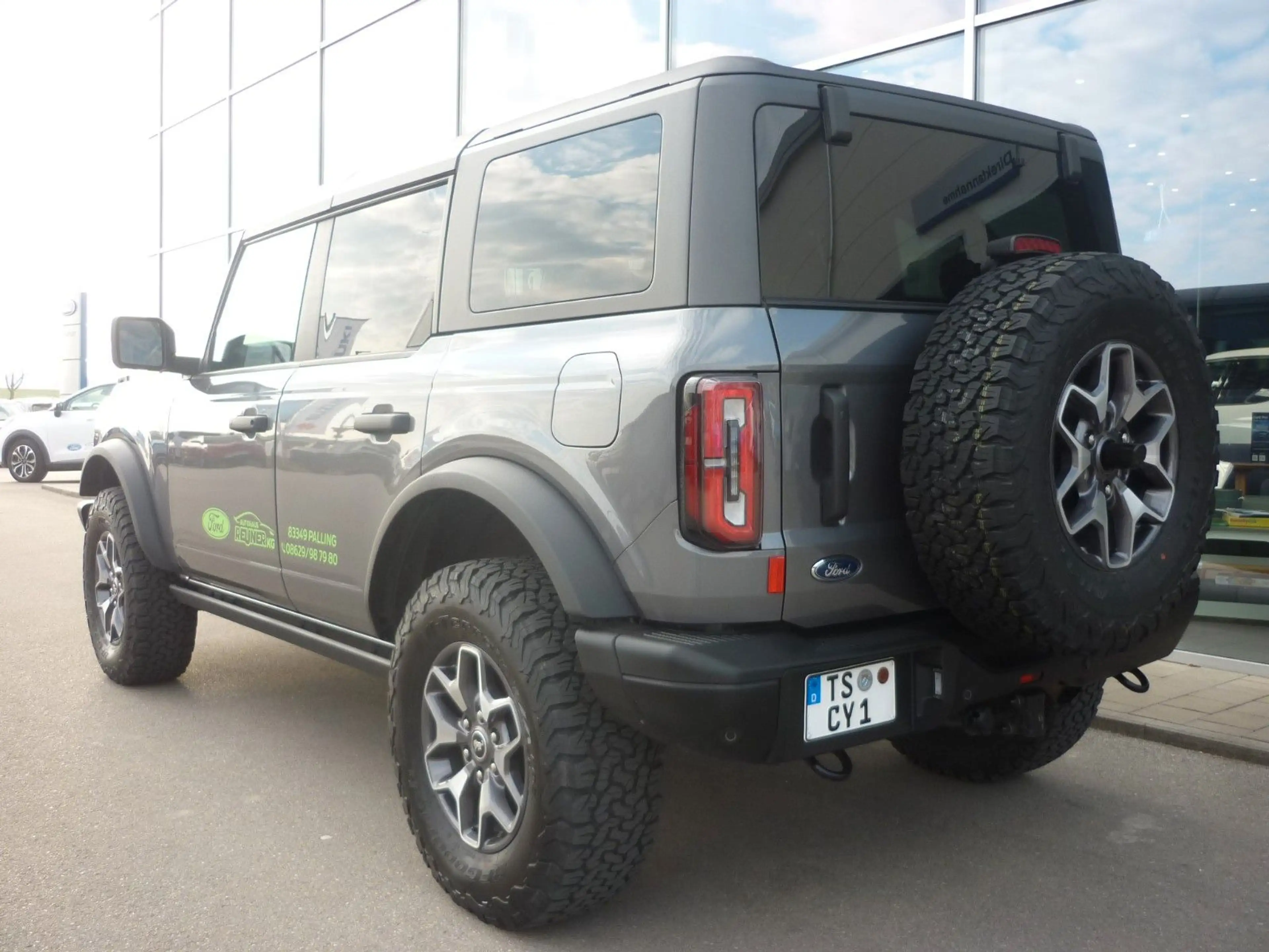 Ford Bronco Badlands e-4WD — photo 6