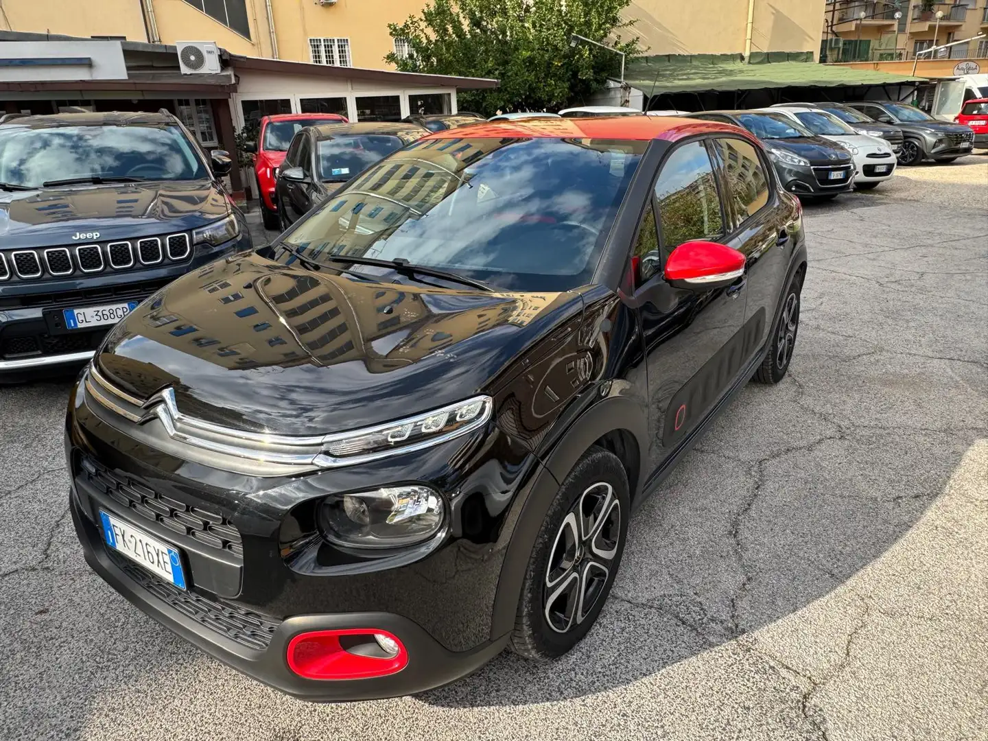 Citroen C3 C3 III 2017 1.2 puretech Shine 82cv Nero - 1