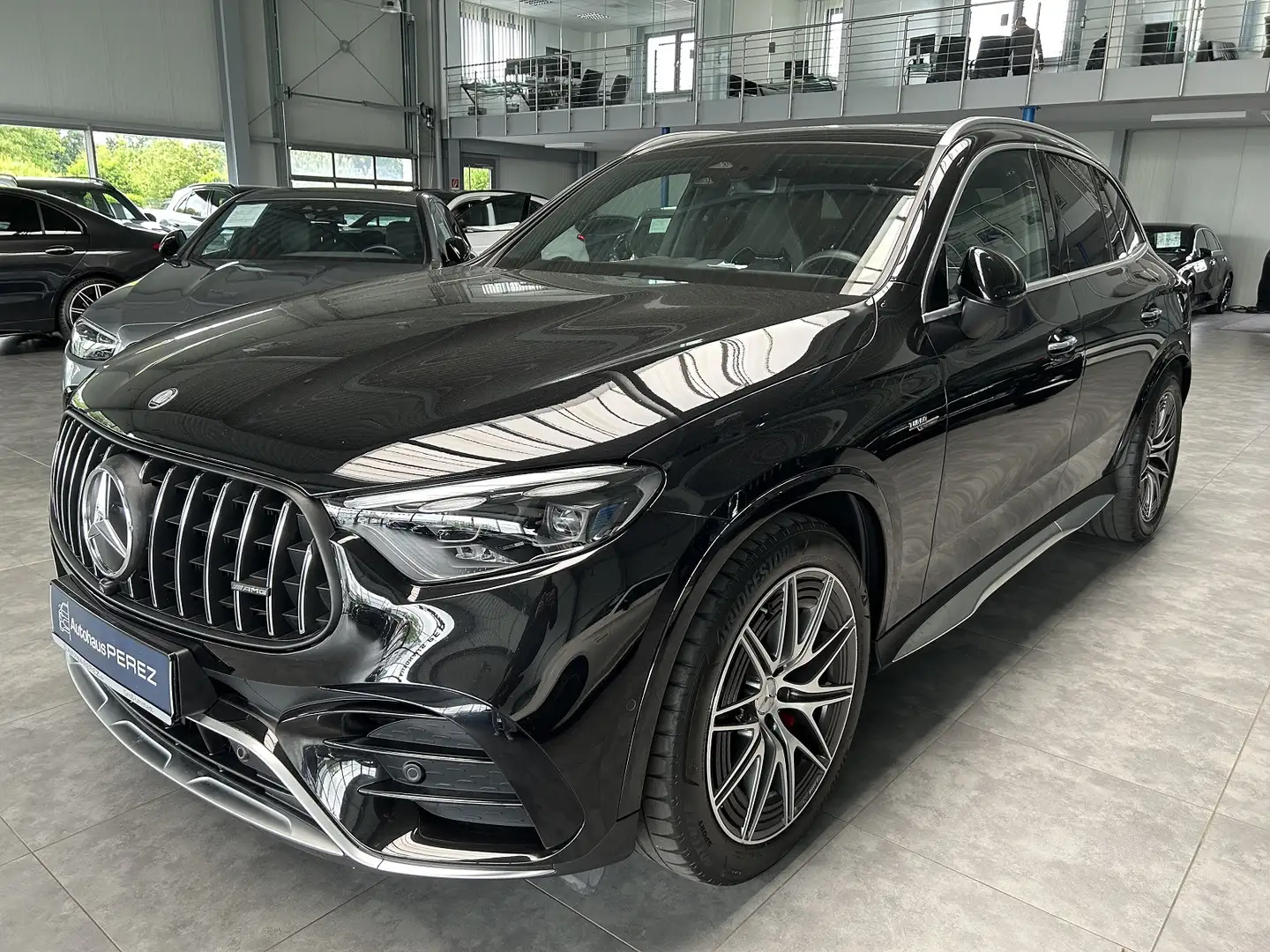 Mercedes-Benz GLC 63 AMG S E PERFORMANCE PREMIUM+ DISTRONIC Чорний - 2