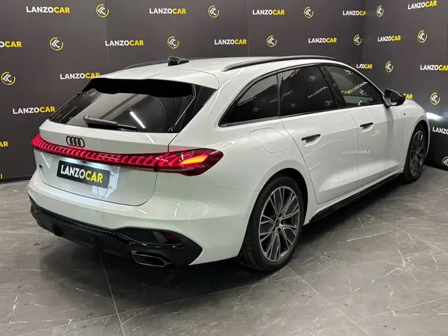 Audi A5 view 4