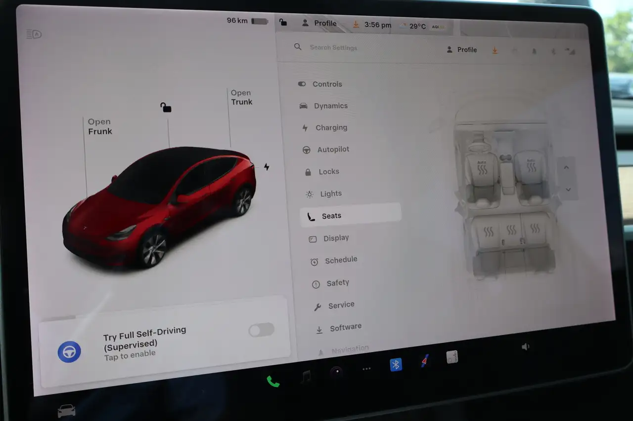 Tesla Model Y снимка Tesla Model Y