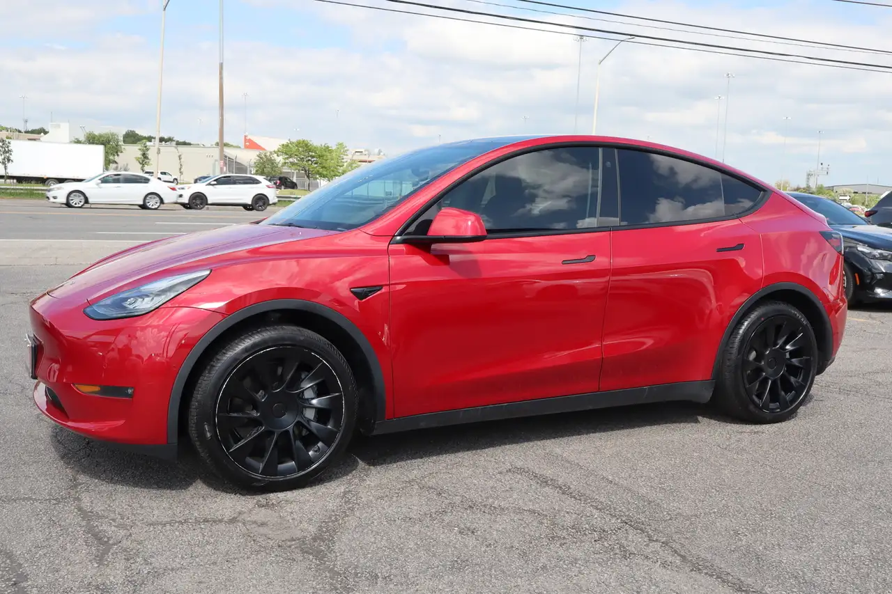 Tesla Model Y снимка Tesla Model Y