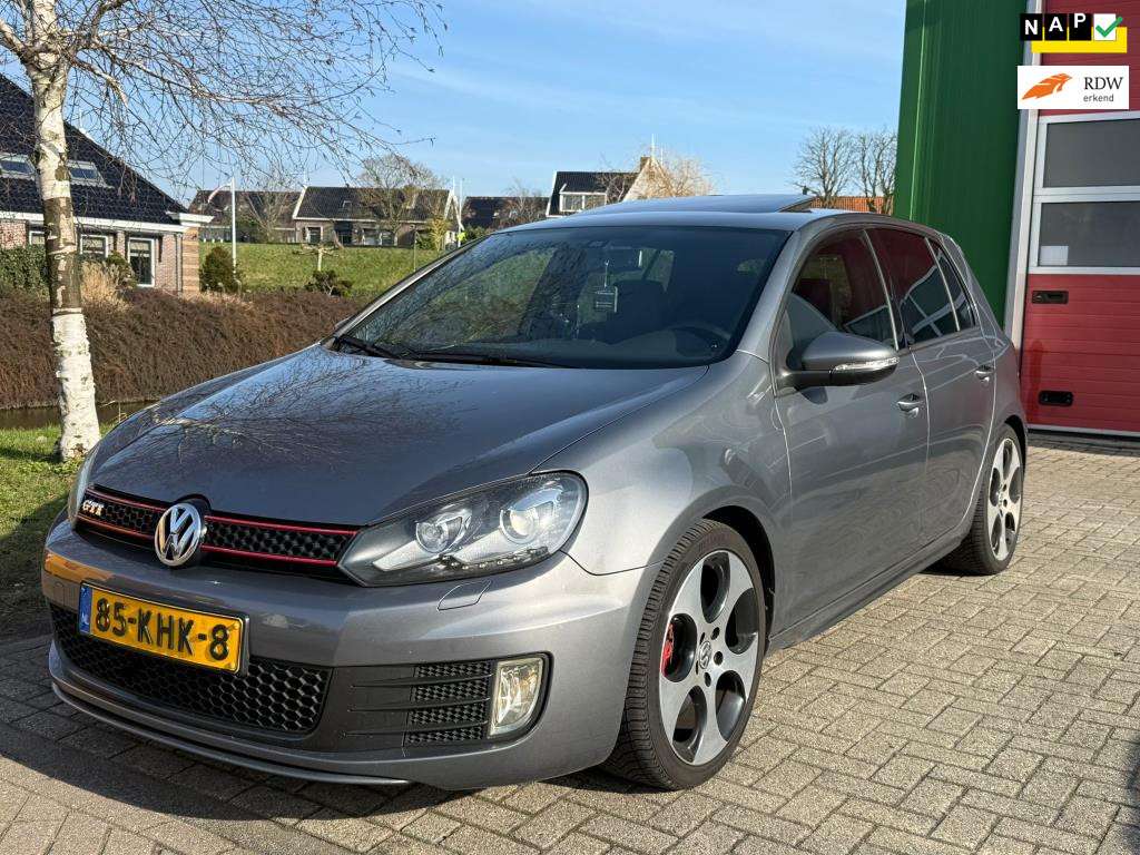 Volkswagen Golf GTI