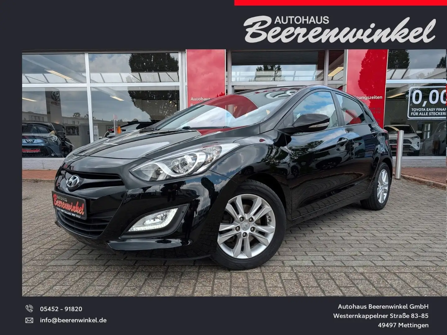 Hyundai i30 1.4 FIFA World Cup EDITION *Kamera+Navi* Noir - 1