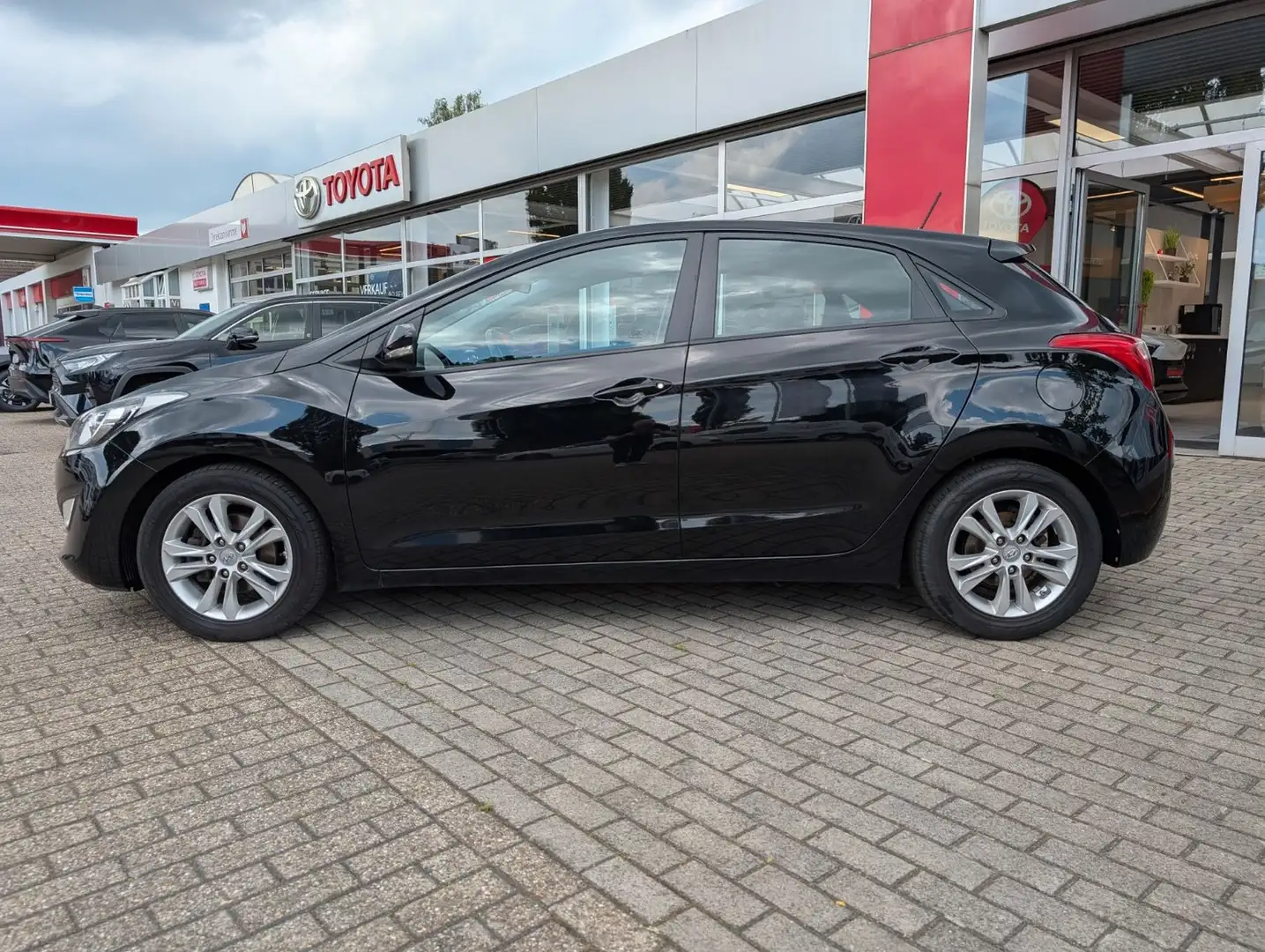 Hyundai i30 1.4 FIFA World Cup EDITION *Kamera+Navi* Noir - 2