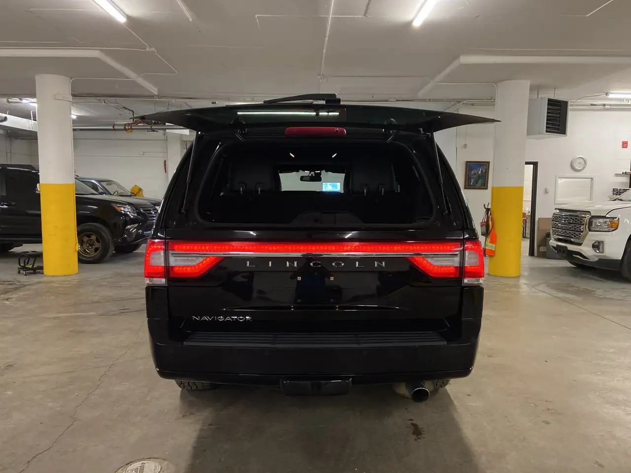 Lincoln Navigator снимка Lincoln Navigator