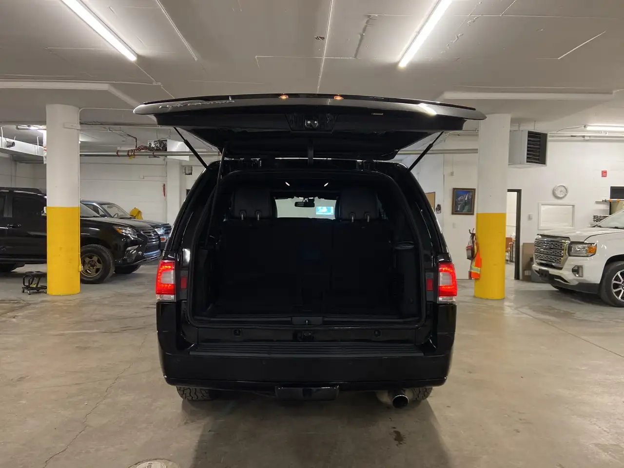 Lincoln Navigator снимка Lincoln Navigator