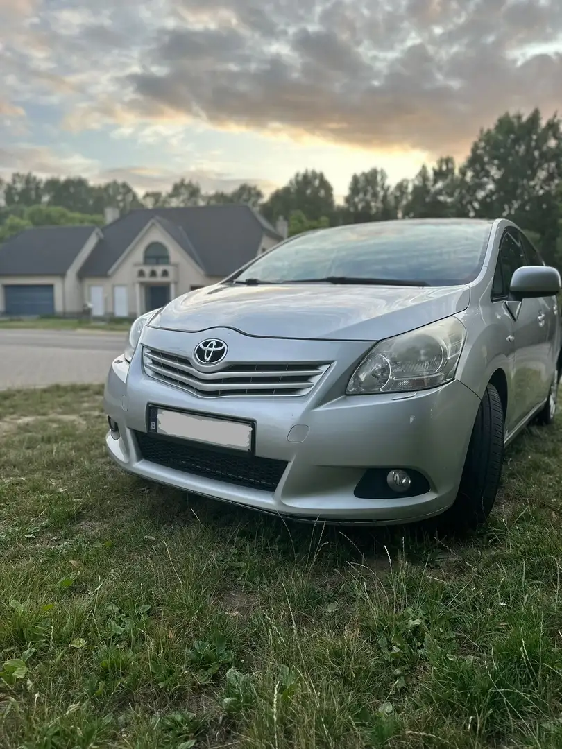 Toyota Verso 2.2 D-4D D-CAT Premium 7pl. - 2