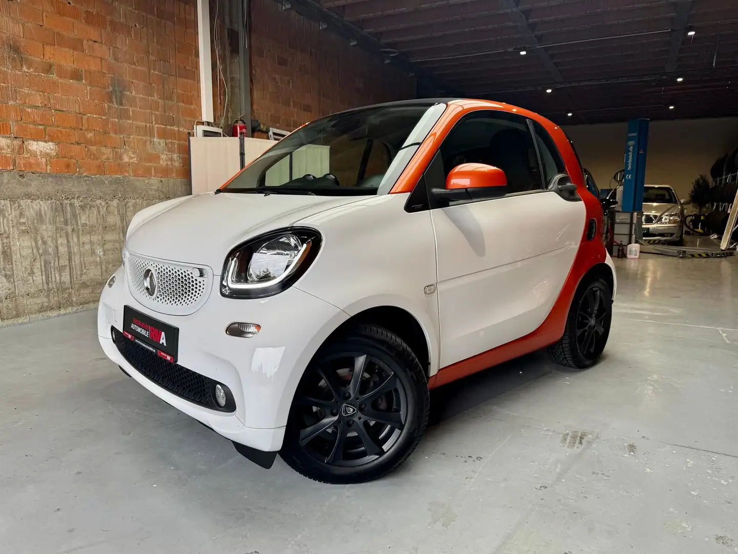 smart forTwo Basis 0.9 Turbo+PDC+KLIMA+COOL&AUDIO+SHZ Weiß - 1