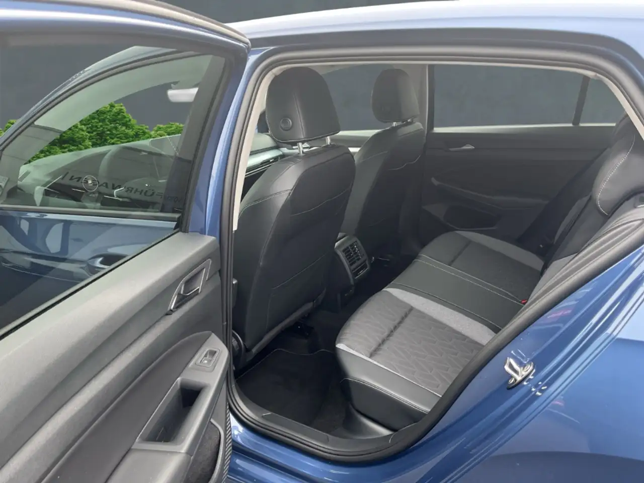 Volkswagen Golf 1.5 eTSI 110 kW Goal Mildhybrid LED+Rückfahrkamera 6