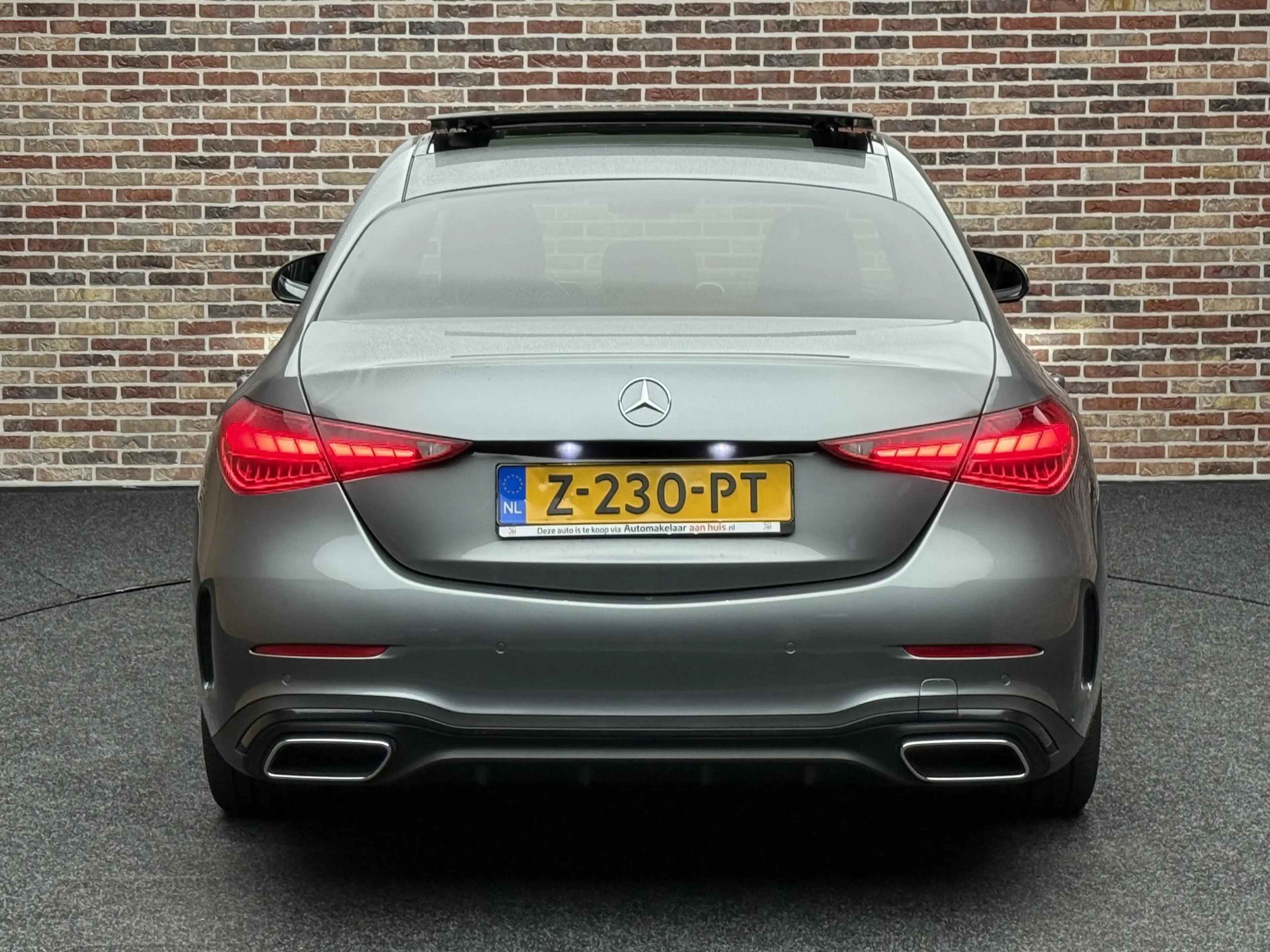 Mercedes-Benz C 200 AMG Line — photo 7