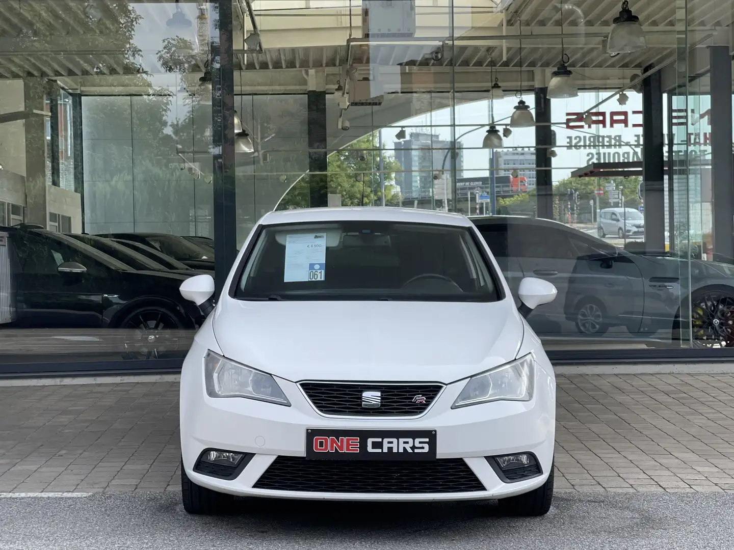 SEAT Ibiza FR 1.2 TSI 105cv AIRCO-VE-VC-ORD.BORD-JA17-GAR 1AN Weiß - 2