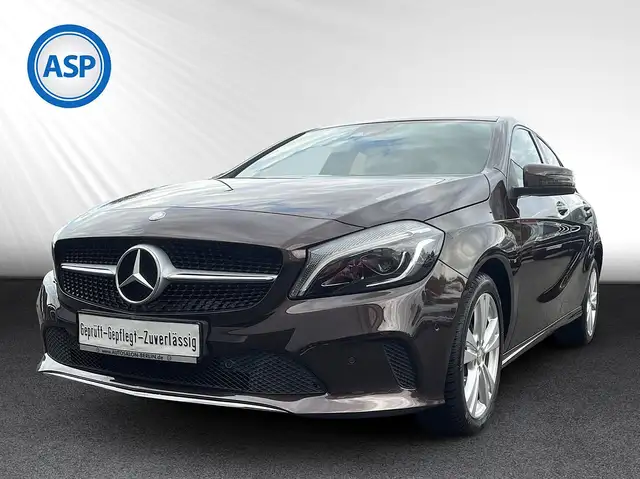 Mercedes-Benz A 180 7G-DCT Score LED PANO RemoteOnline SHZ PTS