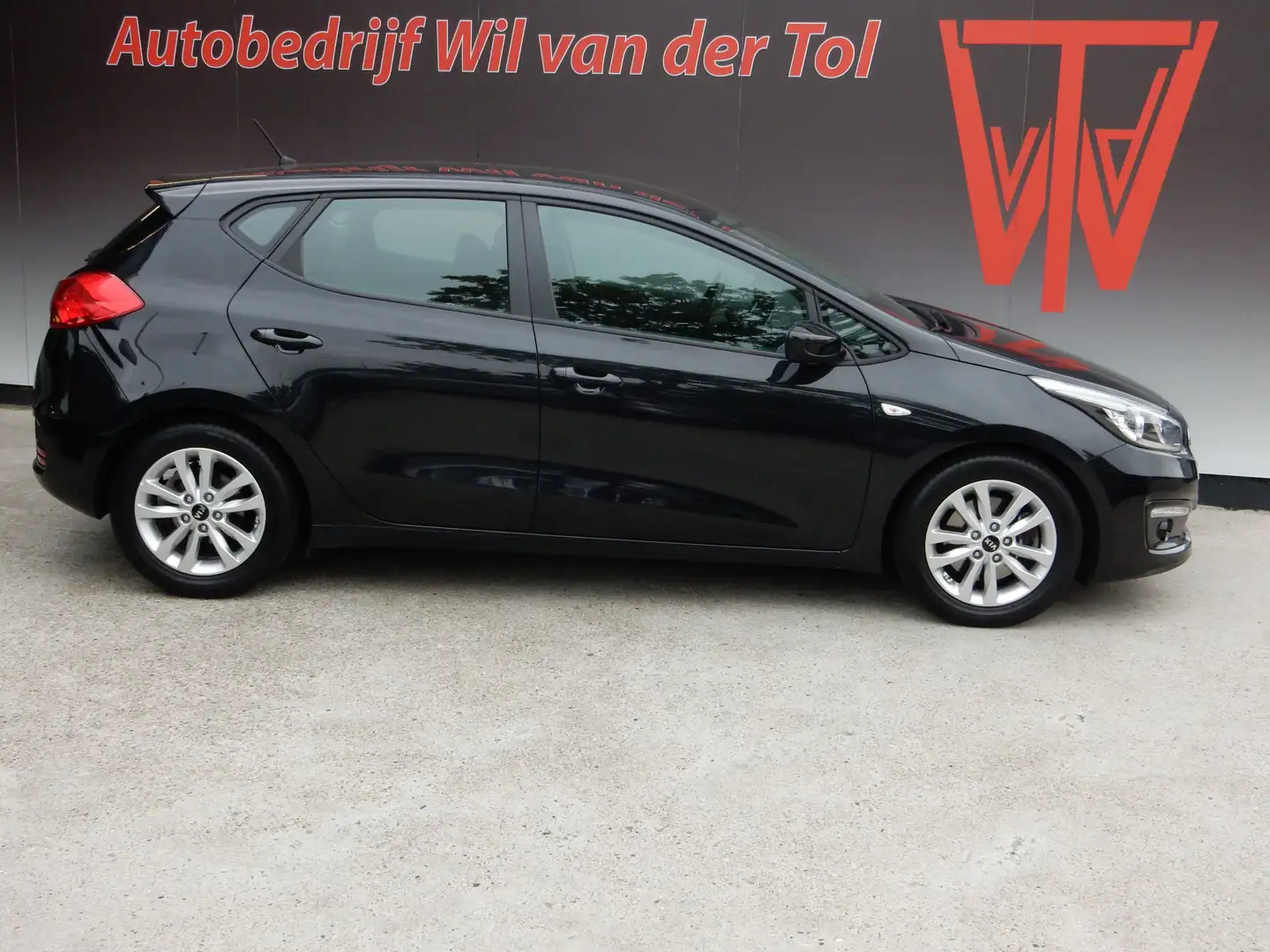 Kia Ceed / cee'd 1.6 GDI FIRST EDITION | STOEL+STUUR VERW | 1e EIG Zwart - 1