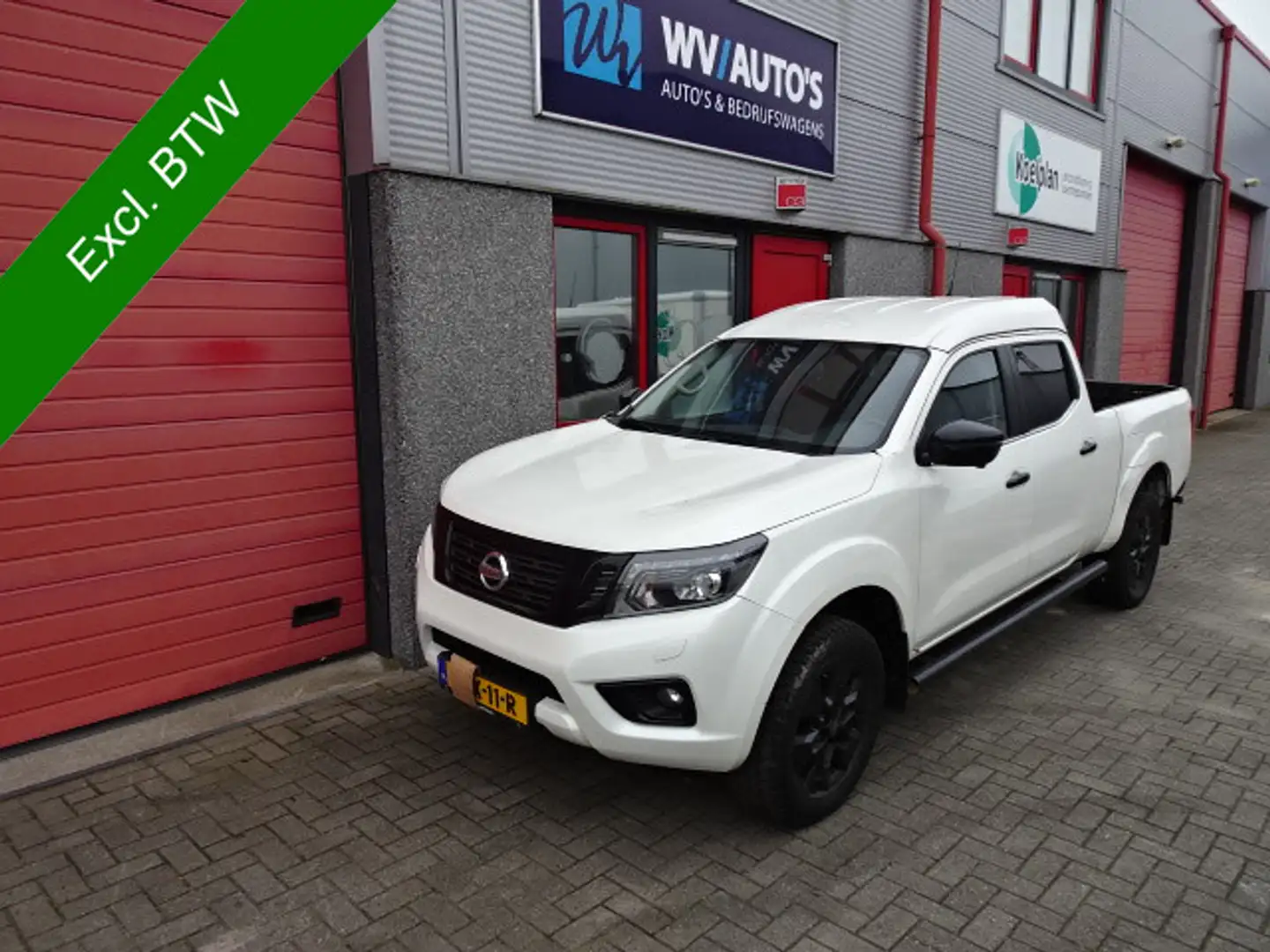 Nissan Navara NISSAN 2.3 190 pk 5 zitter automaat Wit - 1