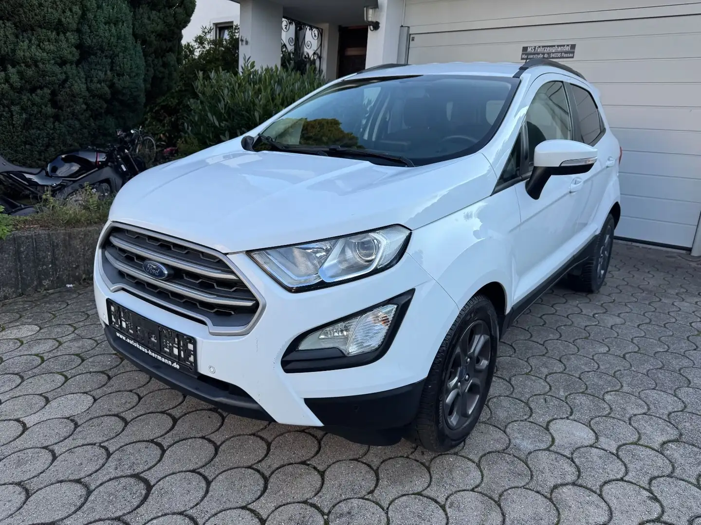 Ford EcoSport AUTOMATIK *TÜV & Service NEU*PDC*SHZ* Weiß - 1